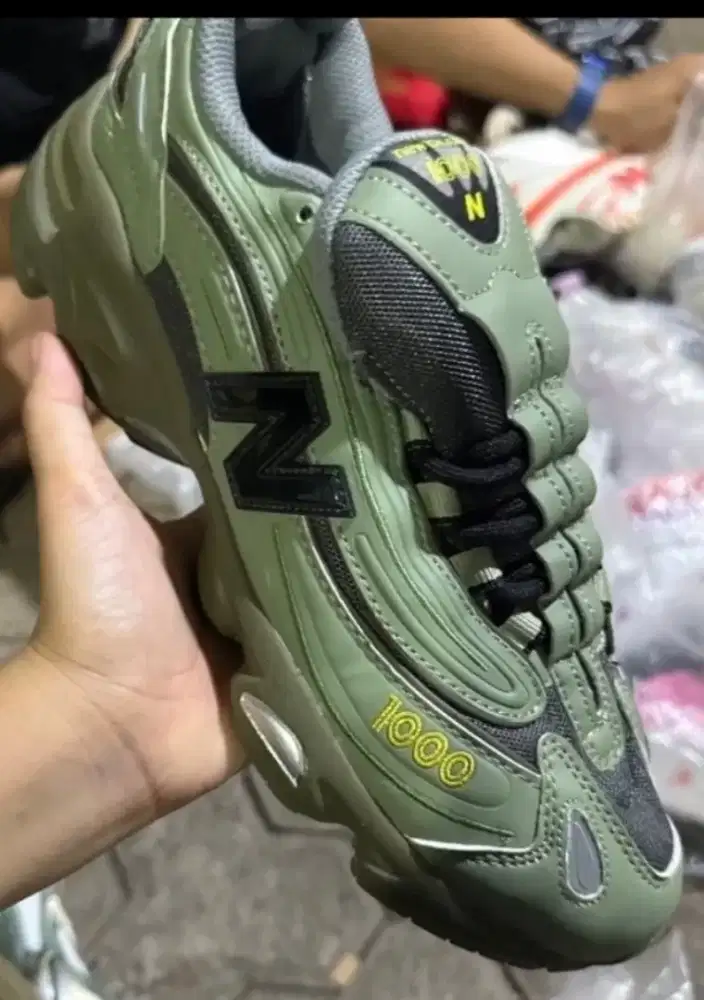 Sepatu NB 1000 Army
