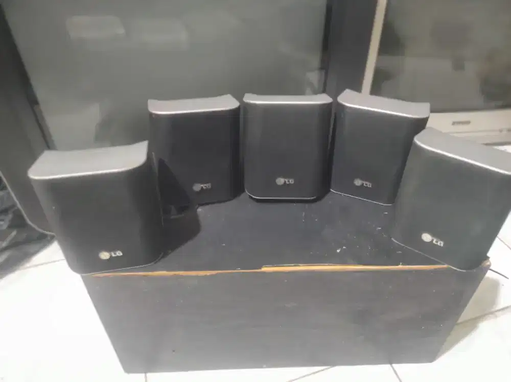 Speaker home theater LG model LHS 25scs normal semua