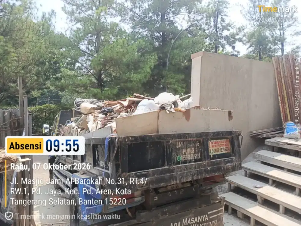 Buang puing dan angkut sampah