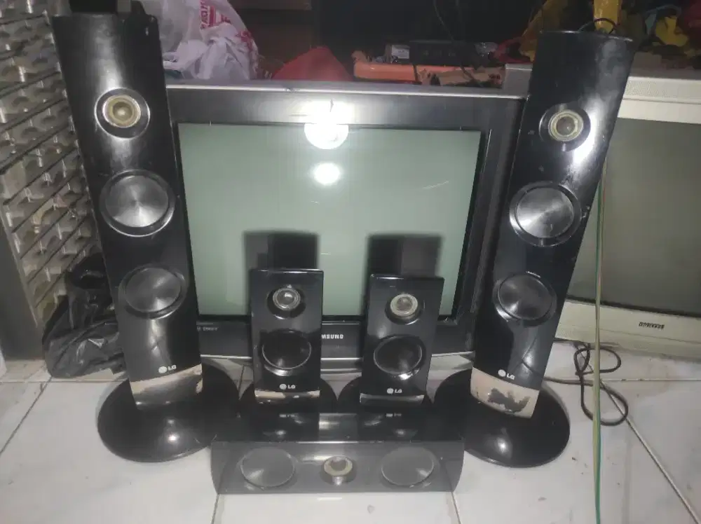 Speaker home theater LG model SH86TM C masih normal 5 unit