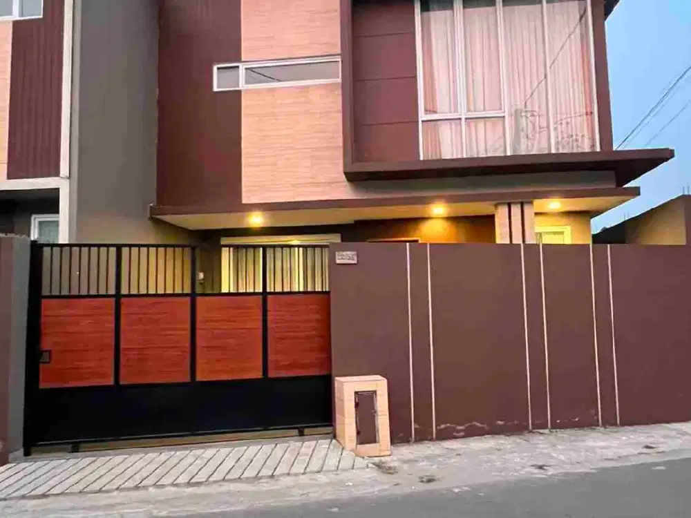 Dijual Rumah Cantik,Row Jalan Lebar Di Bumi Puspitek Asri