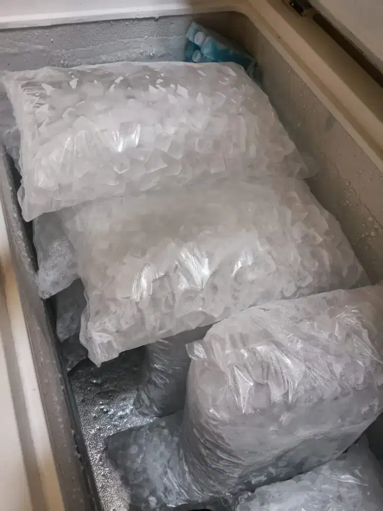 ES BATU KRISTAL KOTAK