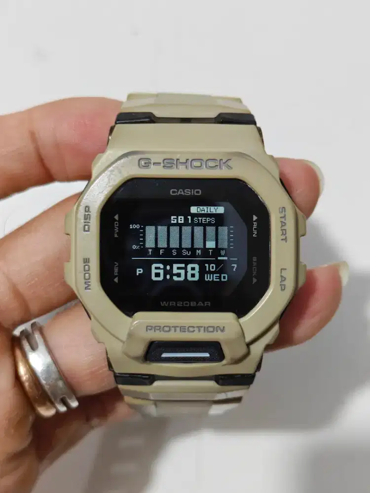 Casio G-Shock GBD 200UU 9DR original bekas bagus normal semua