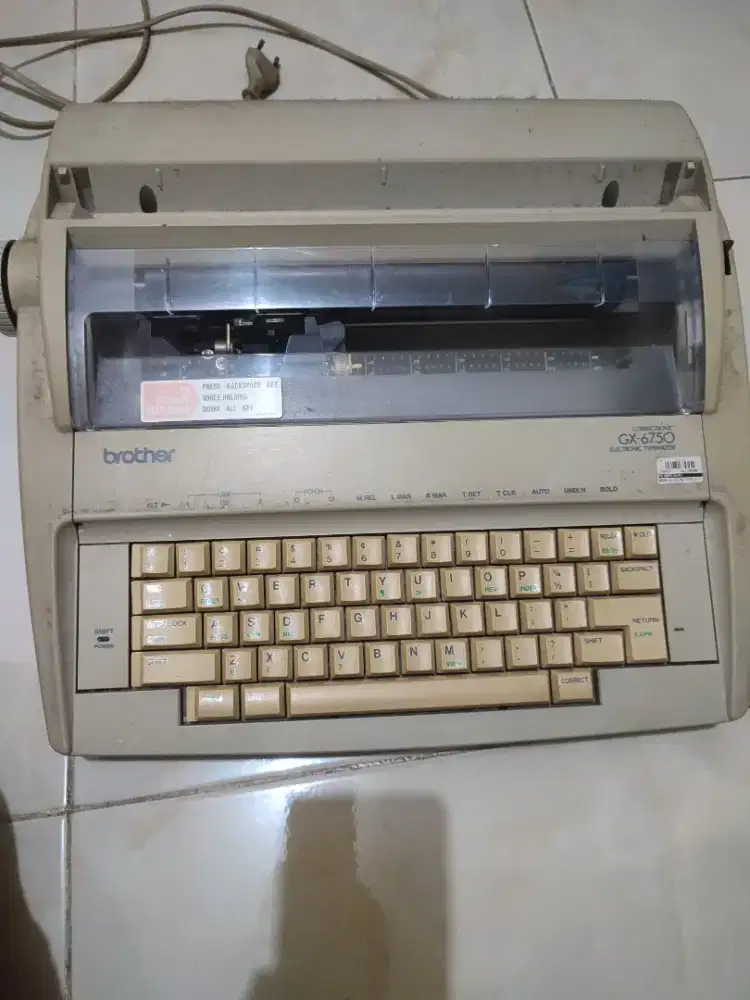 Mesin Tik Elektrik Merk Brother
