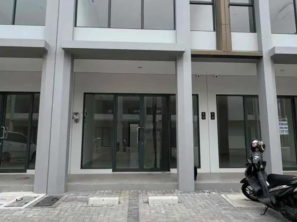 Ruko Baru Lokasi Premium Hadap Timur