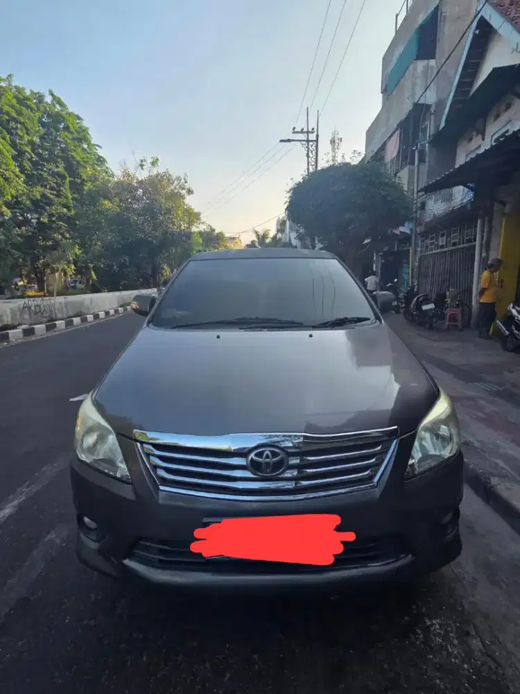 Dijual Innova V Diesel Matic 2012