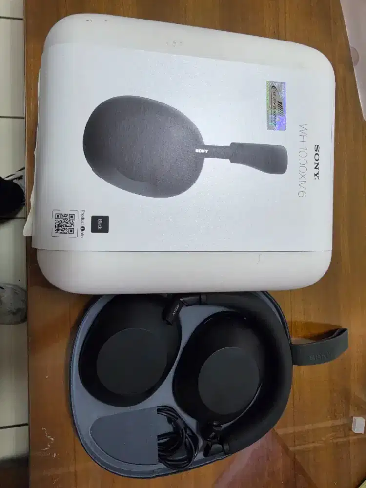 Sony WH-1000XM6 Black Like New Fullset Garansi Resmi (Beli Agustus)