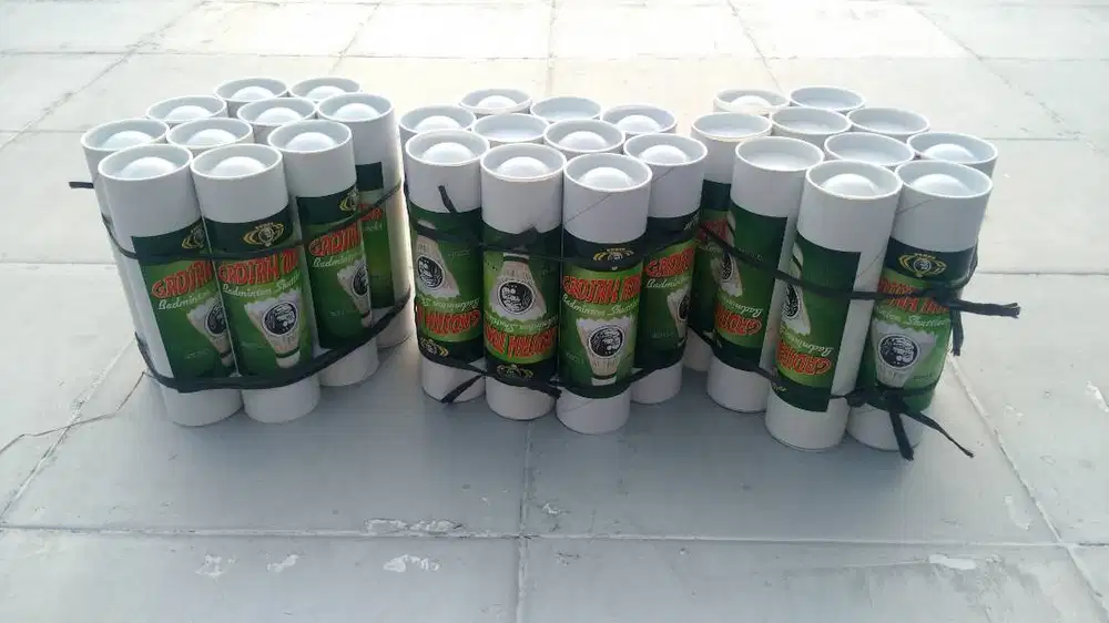 Shuttlecock Badminton Aneka Merk Gadjah Mada, Yonex, AW, dll