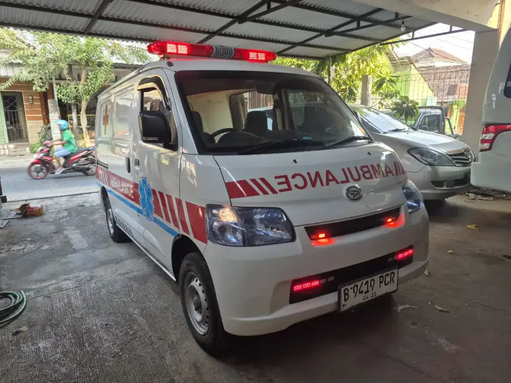 Granmax Ambulance 2021 kondisi Gress interior