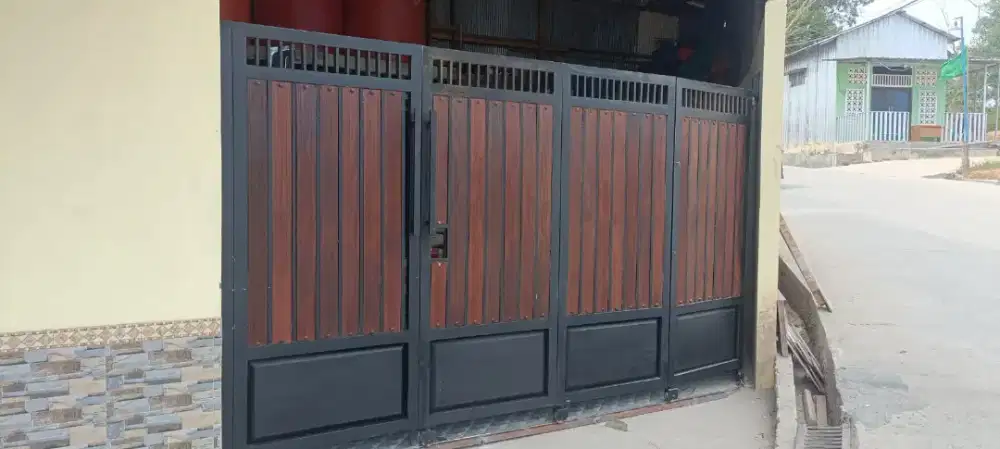 Pagar kayu ulin kombinasi plat
