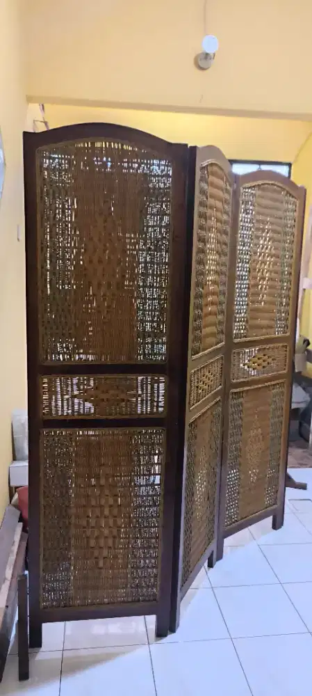 FURNITURE KAYU PEMBATAS RUANGAN KAMAR DLL