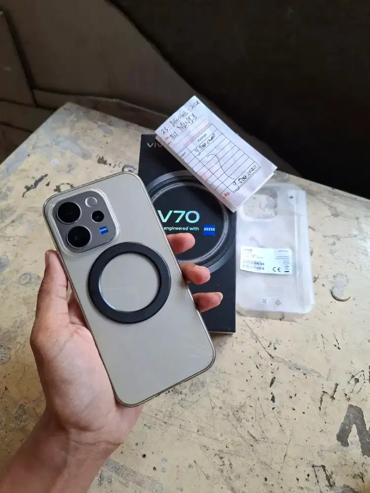 Vivo V70 5G ZEISS 12/256gb 46 hari pemakaian