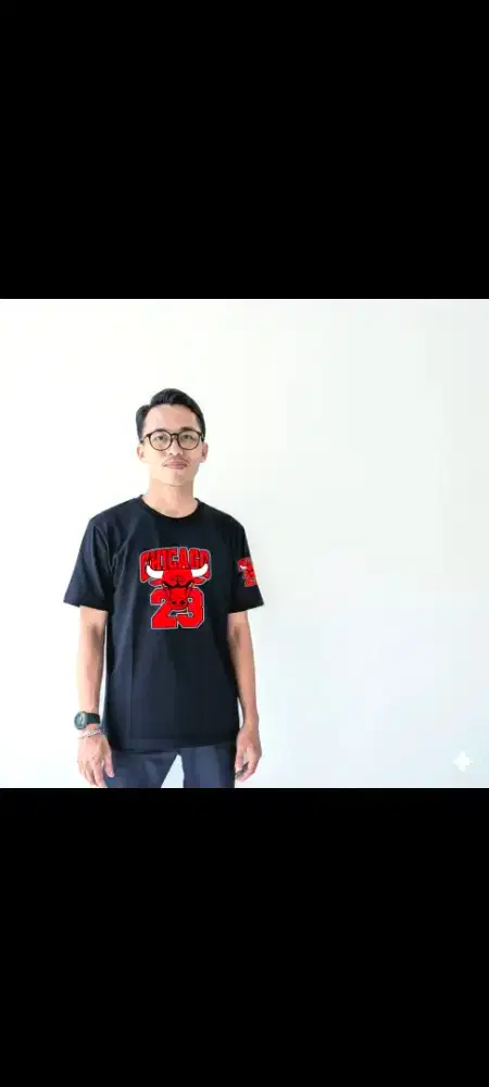 Cari pekerjaan host live / desain grafis