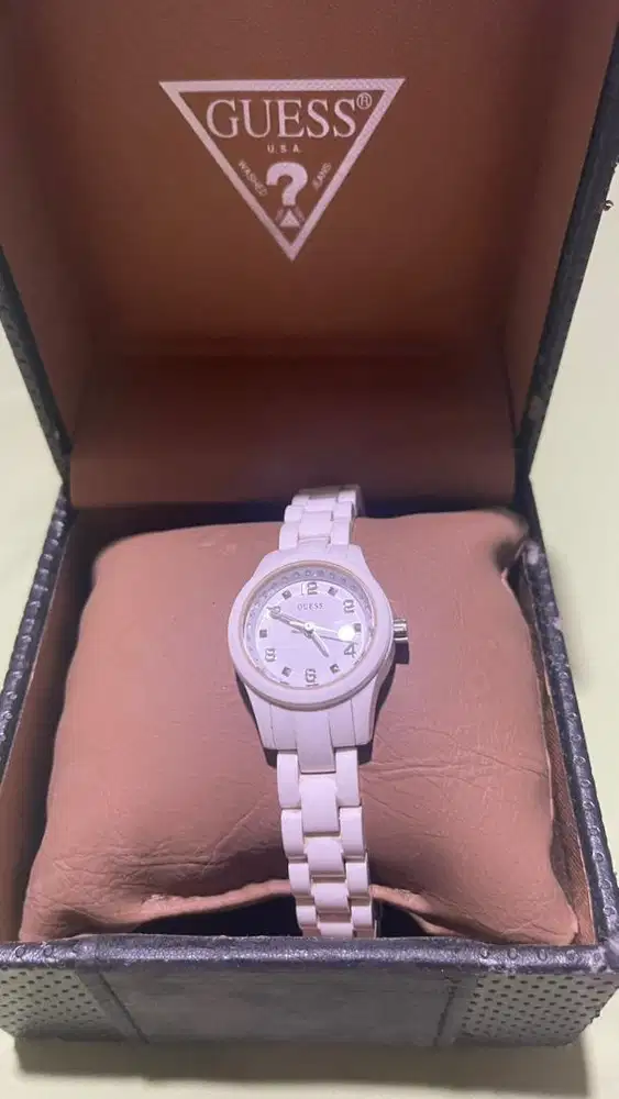 Guess Jam Tangan Original
