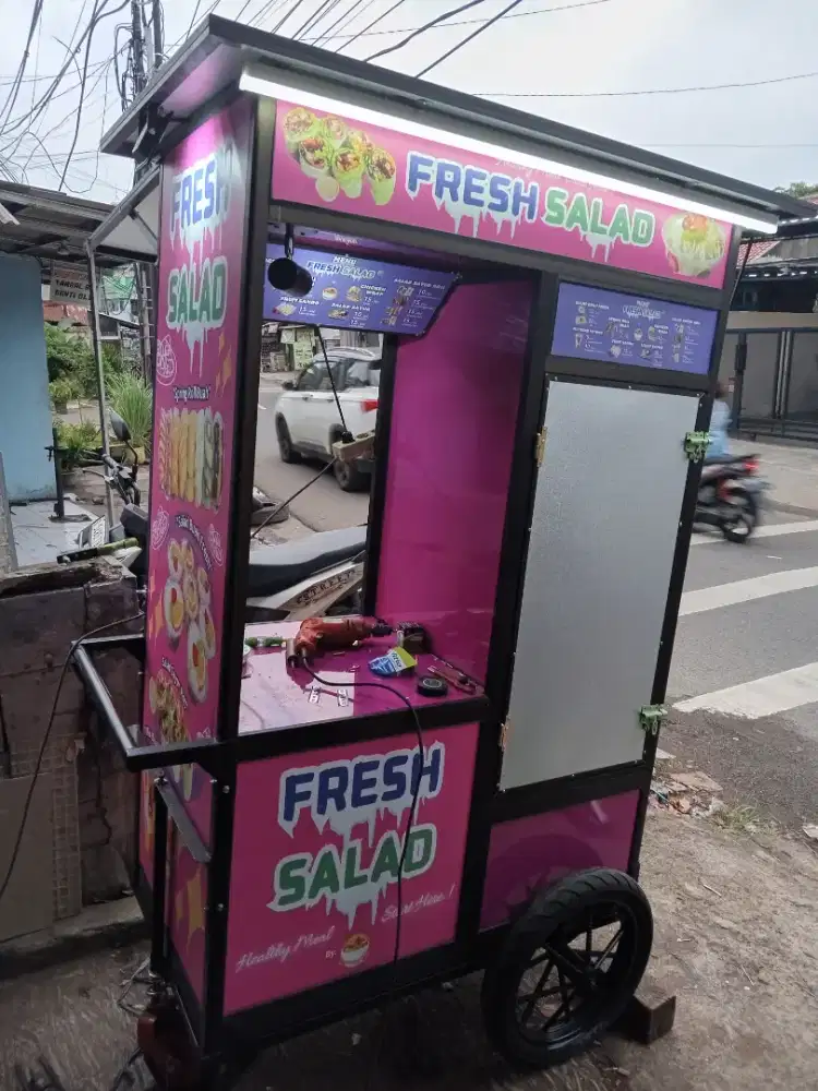 Loker jaga stand Salad Buah