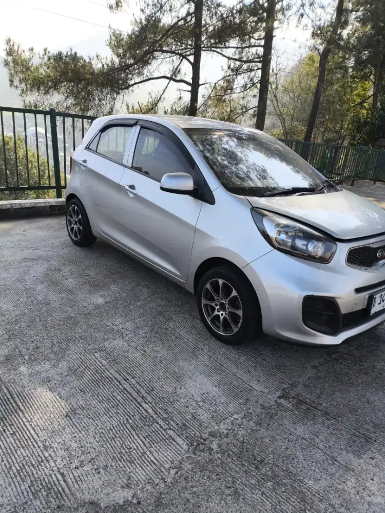 Kia picanto 2014 mulus tanpa cacat jual  nego
