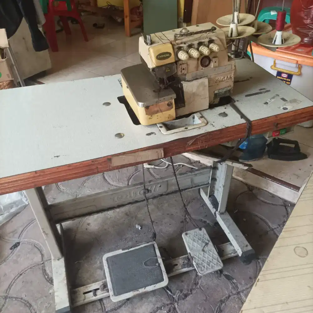Sekali doang bersihin gudang