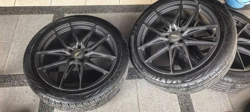 Velg FG 305 Forged 0715 r 20 + ban