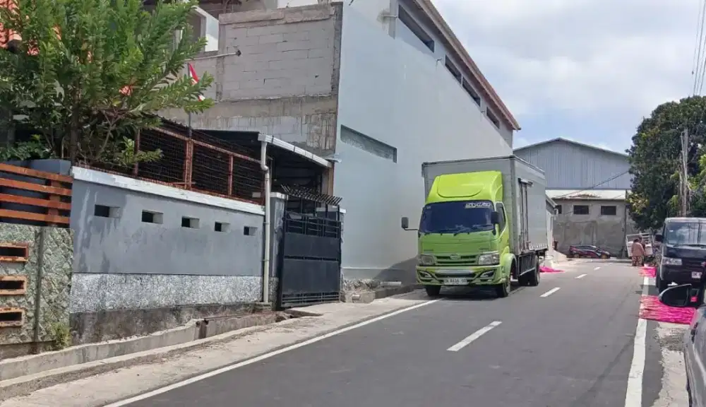 Rumah lantai 1 luas 128 m2 akses truk2 besar di Jl Bulu Indah Denpasar