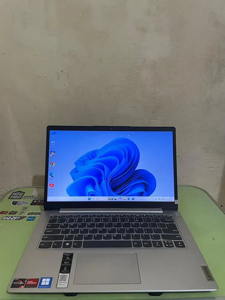 Laptop Lenovo Ideapad 1 14AMN7 AMD Ryzen 3 7000 Series Ram 8 SSD 512