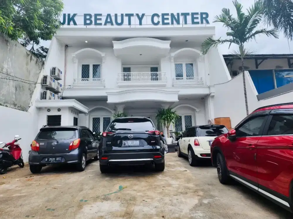 Sewa Ruko 3 Lt EX Beauty Salon 
Kemang Timur Jakarta Selatan