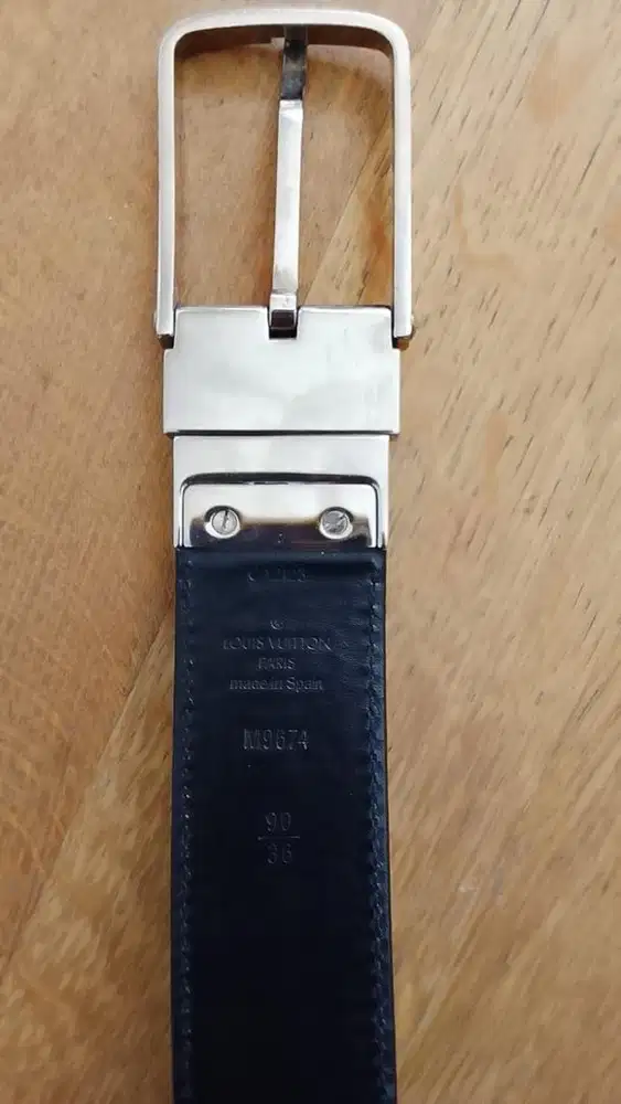 Sabuk pria Louis vuitton