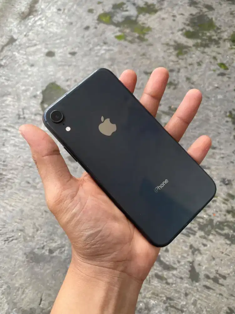 iPhone XR (64) GB Black! All Operator!!