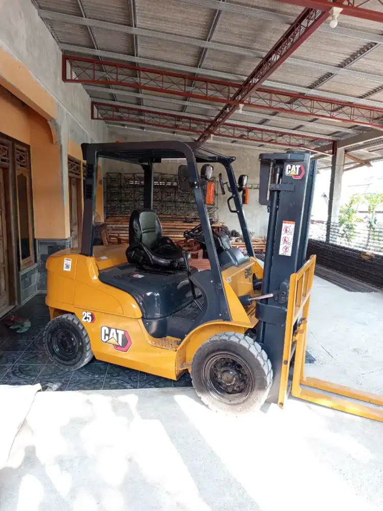 Forklift 2,5 Ton CAT 2021