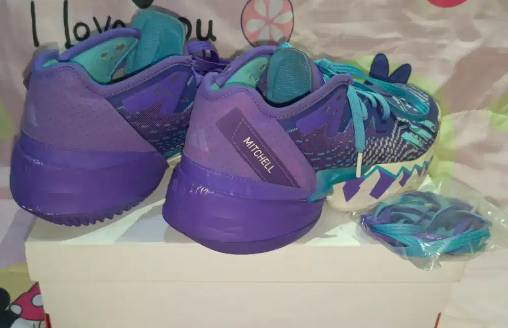 Sepatu Basket Adidas D.O.N. Issue Donovan Mitchell + Box & Extra Laces