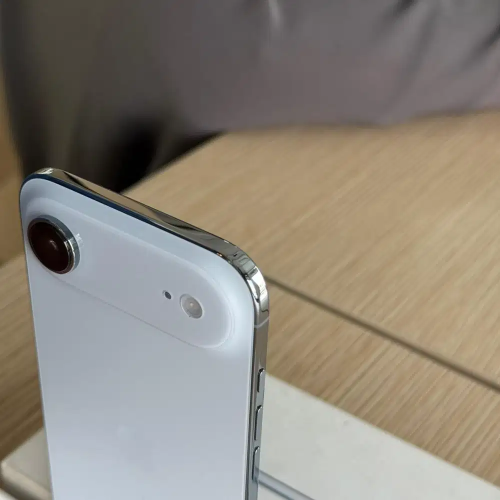 iPhone 17 Air 256gb Sky Blue iBox Garansi Resmi Juli 2027