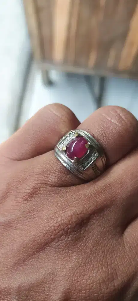 Batu ruby natural