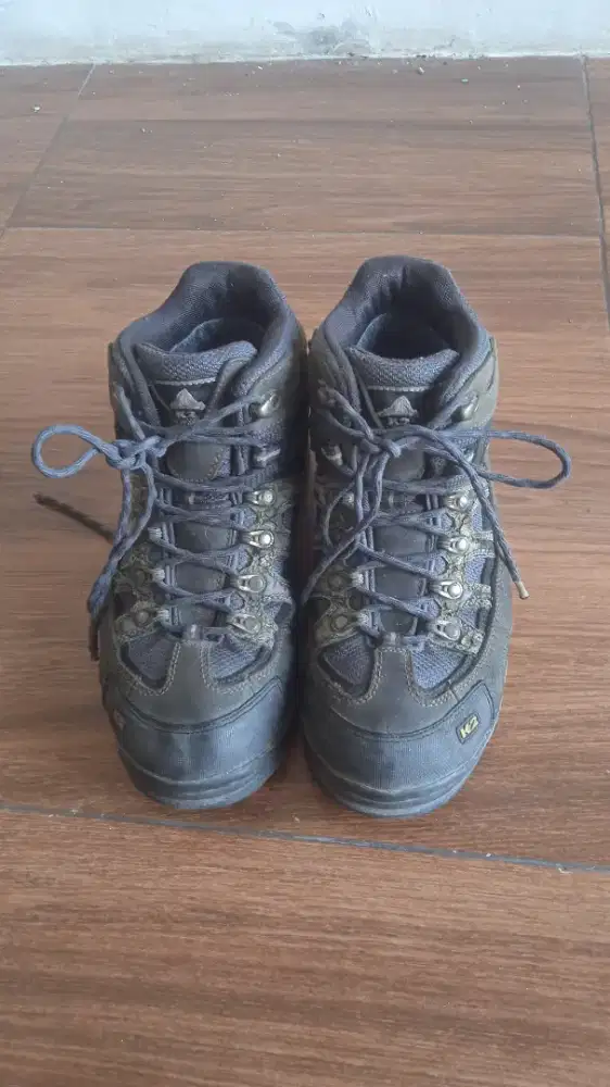 sepatu outdoor K2