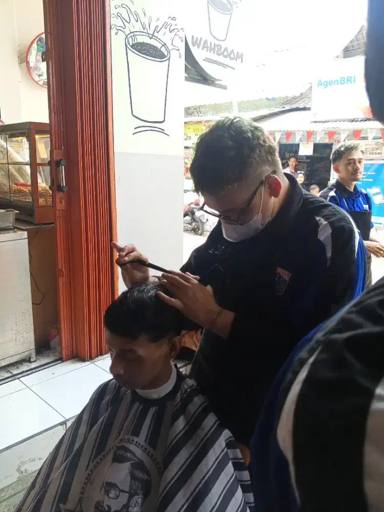 cari loker barber atau pangkas