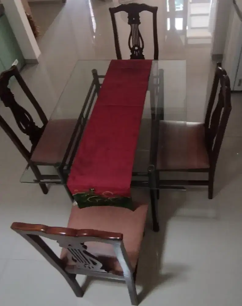 1 Set Meja Makan