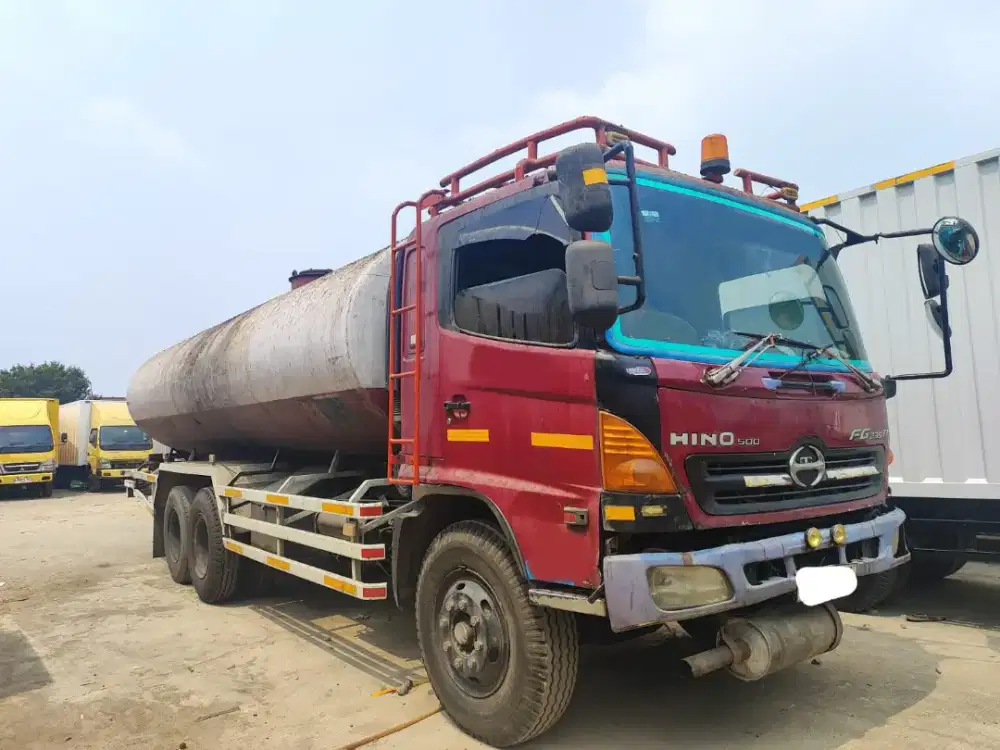 Hino lohan FL23-JN Tronton Tangki Minyak Sayur 20.000 liter 2009