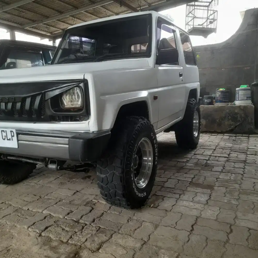 DAIHATSU FEROZA 1994 ANTIK