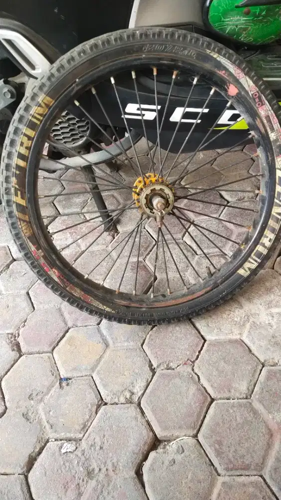 Sepasang Ban BMX Murah Bosque
