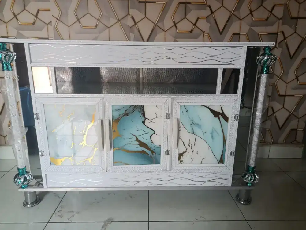 Lemari TV minimalis,