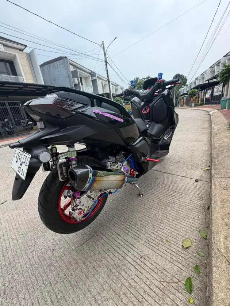 Xmax 2026 connected