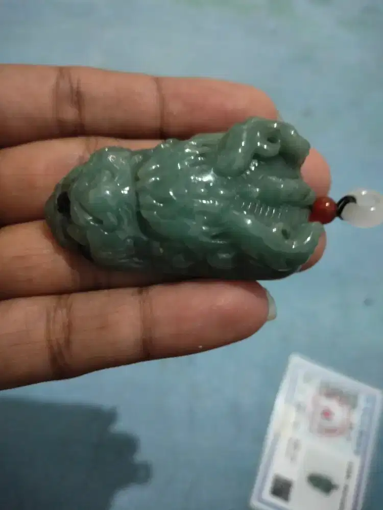 liontin giok burma kepala naga