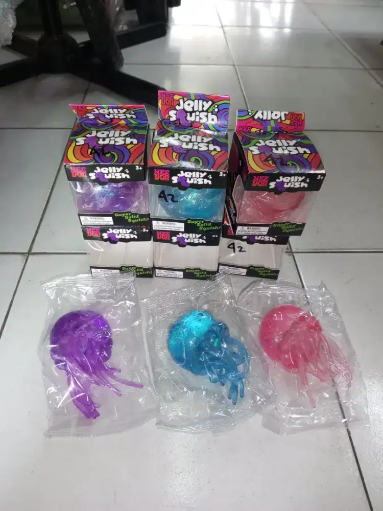 Mainan Anak Squishy Needoh jelly fish