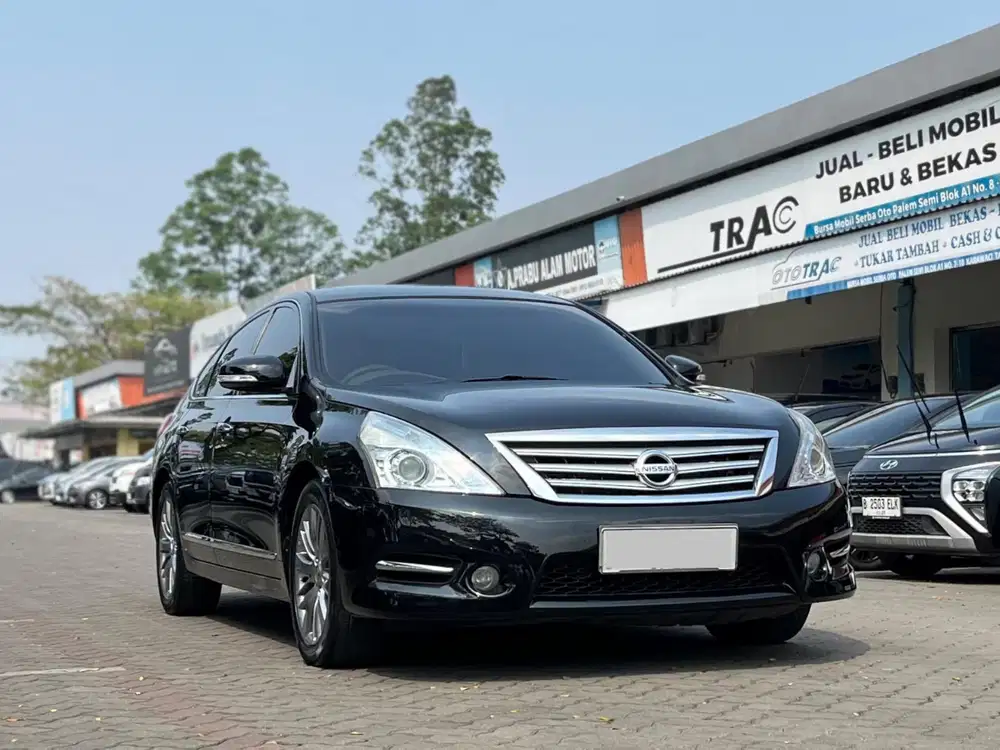 DP 11JT // 2013 NISSAN TEANA 250 XV 2.5 AT