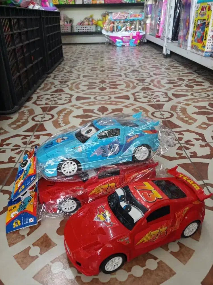 mainan anak mobil mc queen