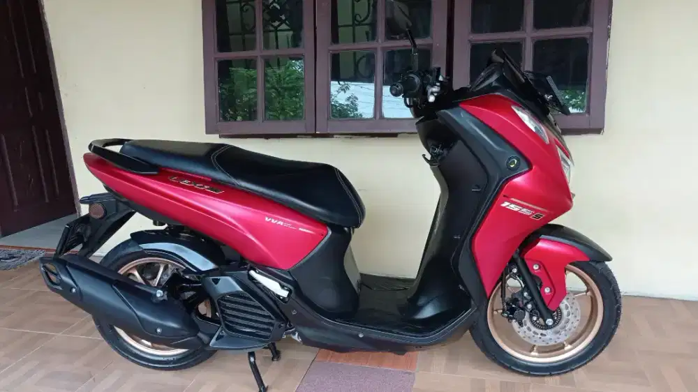 YAMAHA LEXI LX S 155