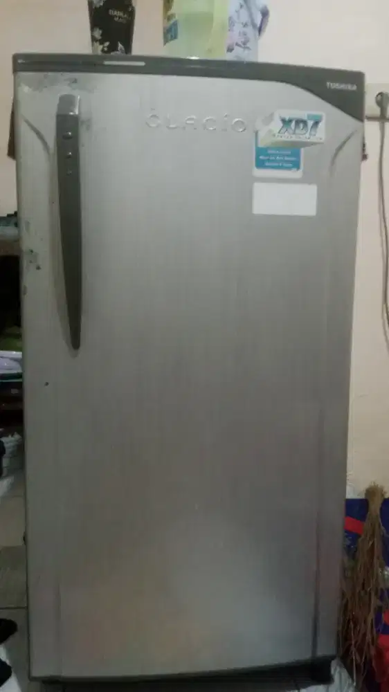 Jual kulkas 1 pintu masih bagus dingin