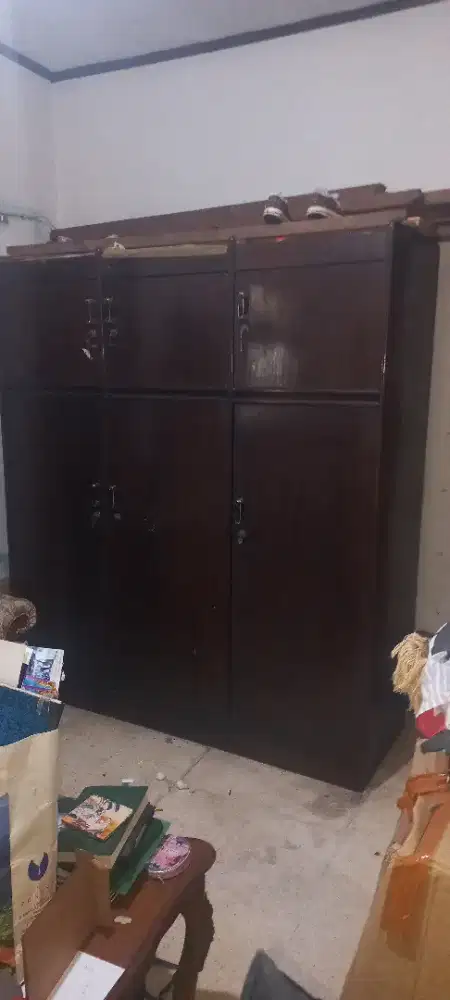 Di Jual Lemari Pakaian Kayu Jati