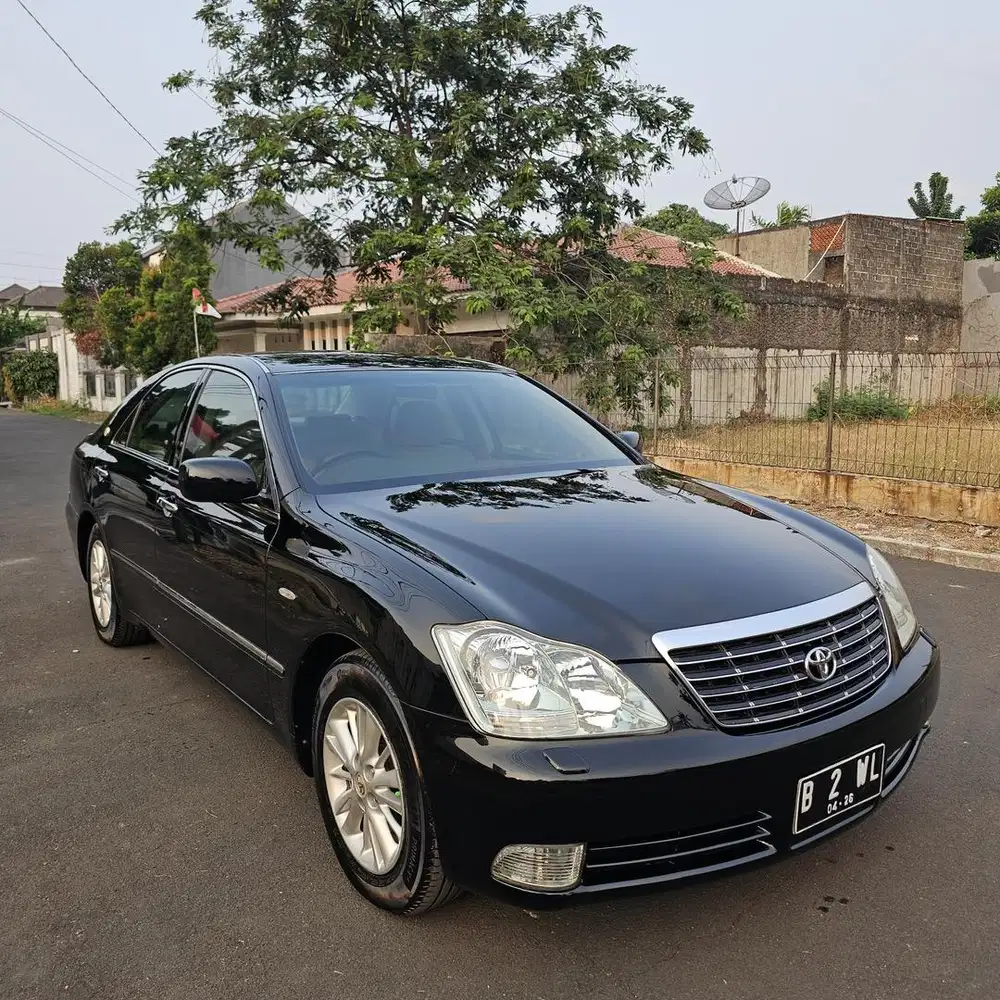 Antik Toyota Crown 3.0 AT 2005