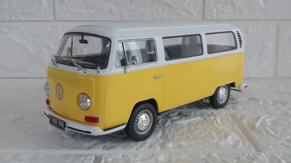 Diecast/Miniatur VW Kombi Kumis White - Light Yellow skala 1:24