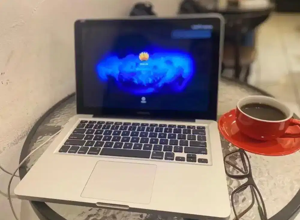 Macbook pro 13 inch 2012 ram 8GB SSD 256GB