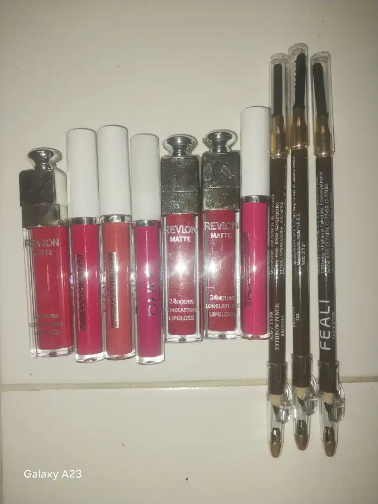 Lipstik & pensil alis